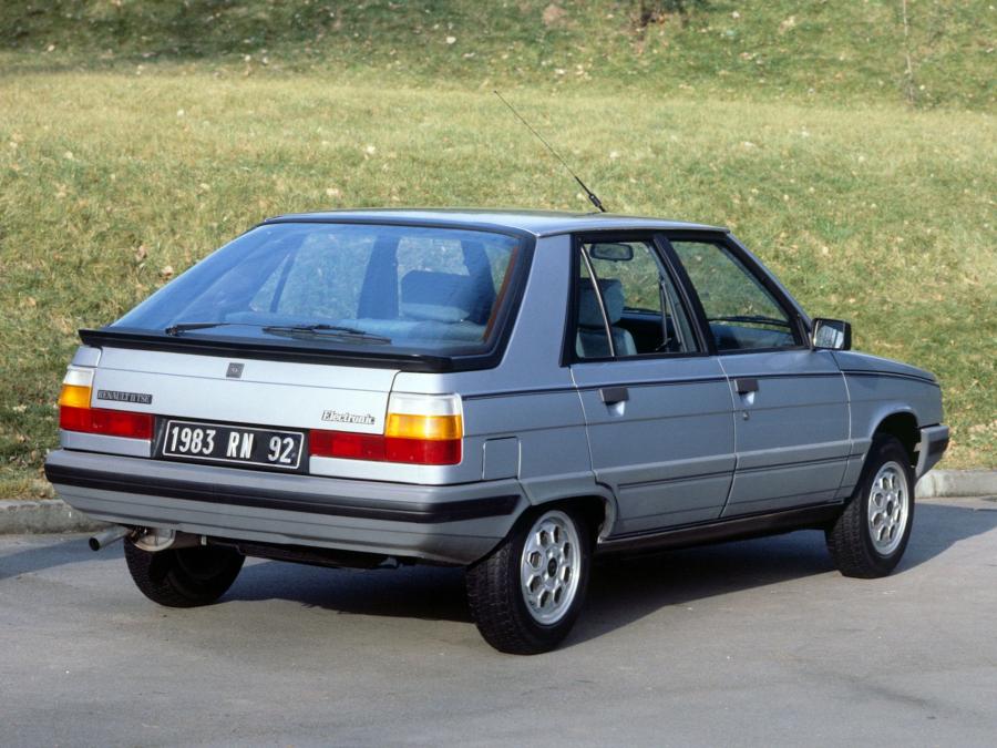  Renault 11 TSE 1981 года  (фото 2 из 6)